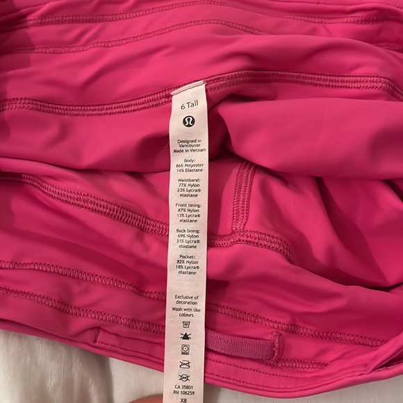 Lululemon tennis skirt - Picture 3 of 3